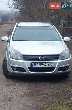 Універсал Opel Astra 2005 в Кропивницькому