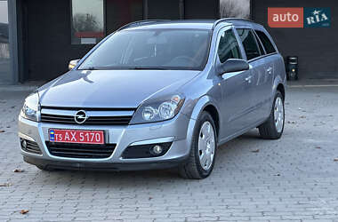 Універсал Opel Astra 2005 в Нововолинську