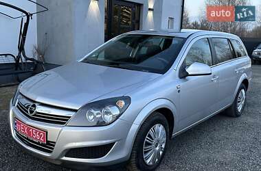Opel Astra 2010 Opel Astra 2010