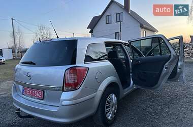 Універсал Opel Astra 2010 в 