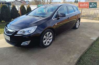 Opel Astra 2010 Opel Astra 2010