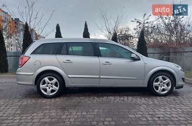 Універсал Opel Astra 2009 в Івано-Франківську