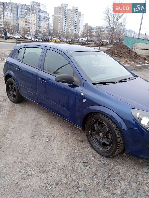 Хэтчбек Opel Astra 2006 в Киеве