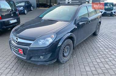 Універсал Opel Astra 2012 в Львові