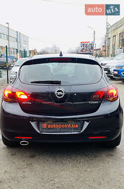 Хетчбек Opel Astra 2011 в Сумах