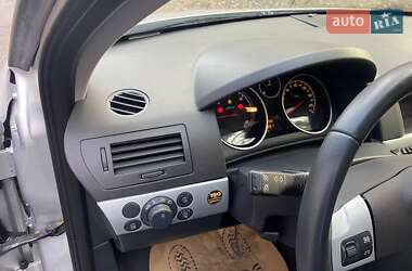 Универсал Opel Astra 2009 в 