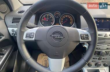 Универсал Opel Astra 2009 в 