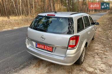 Универсал Opel Astra 2009 в 