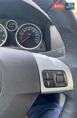 Универсал Opel Astra 2009 в 