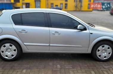 Хэтчбек Opel Astra 2005 в Хмельницком