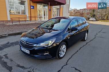 Універсал Opel Astra 2017 в Калуші