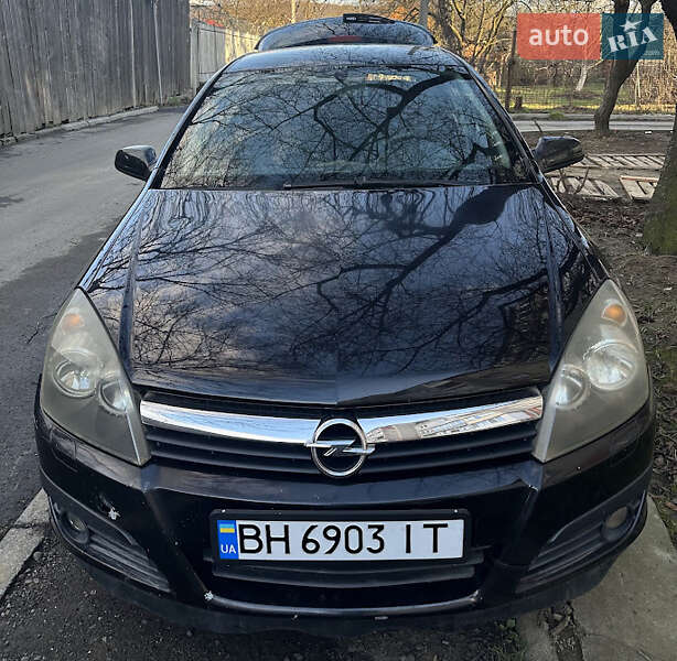 Хэтчбек Opel Astra 2006 в 