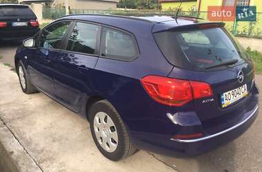 Універсал Opel Astra 2014 в 