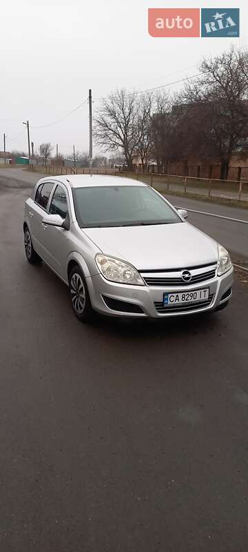 Универсал Opel Astra 2008 в 