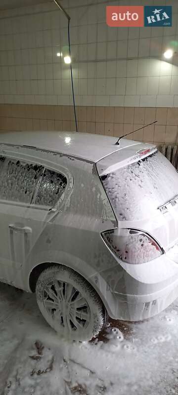 Универсал Opel Astra 2008 в Черкассах