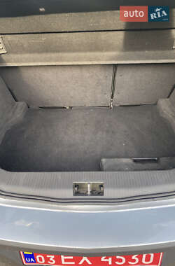 Хэтчбек Opel Astra 2006 в 