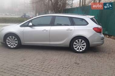 Універсал Opel Astra 2012 в Одесі