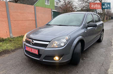 Хетчбек Opel Astra 2005 в Ватутіному