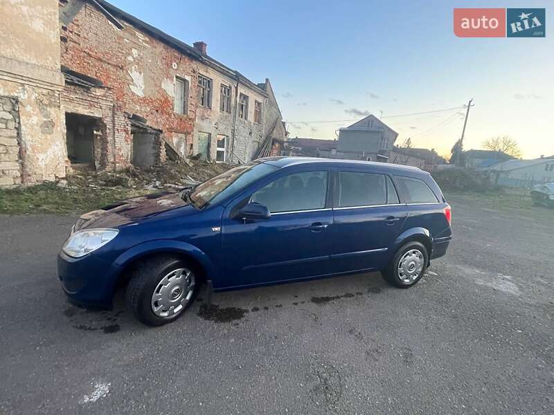 Універсал Opel Astra 2008 в Львові