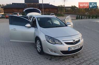 Opel Astra 2011