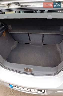 Хэтчбек Opel Astra 2004 в 