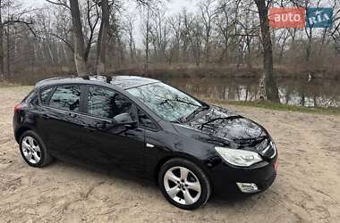 Хетчбек Opel Astra 2010 в Полтаві