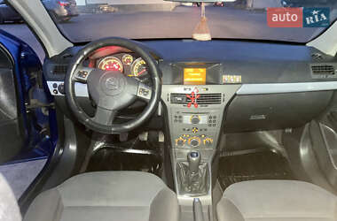 Хэтчбек Opel Astra 2005 в Бердичеве