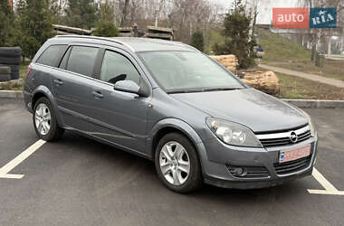 Универсал Opel Astra 2006 в 
