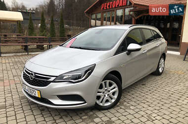 Універсал Opel Astra 2017 в Трускавці