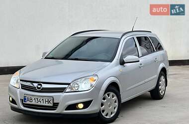 Універсал Opel Astra 2009 в Вінниці