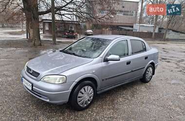 Седан Opel Astra 2006 в Харкові