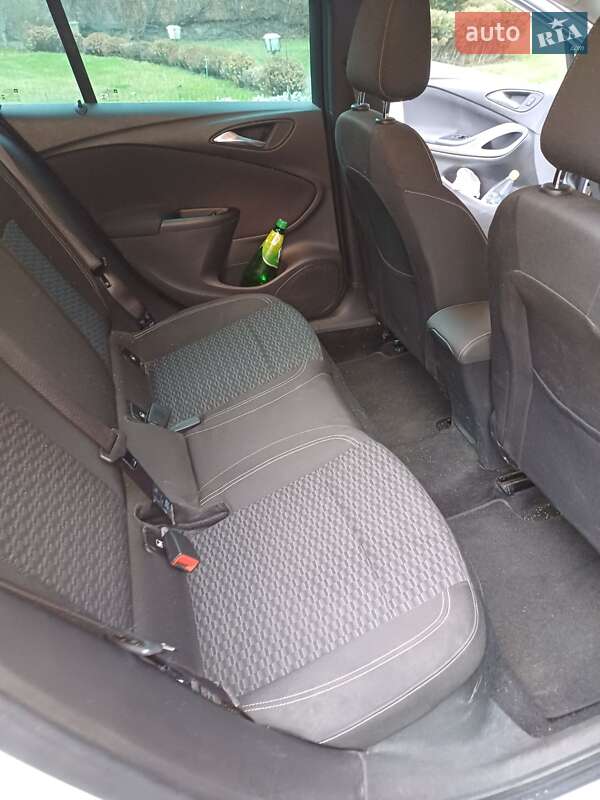 Универсал Opel Astra 2018 в Ивано-Франковске фото 7 Универсал Opel Astra 2018 в Ивано-Франковске