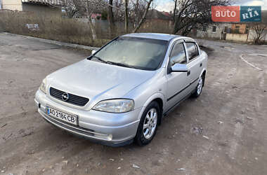 Седан Opel Astra 2003 в Харкові