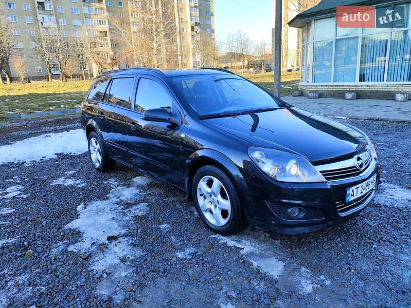 Універсал Opel Astra 2007 в Долині