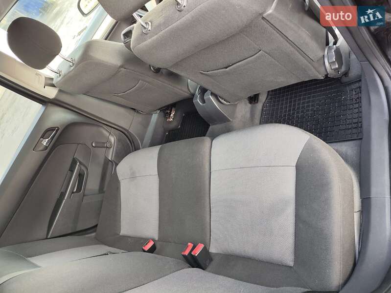 Універсал Opel Astra 2007 в Долині