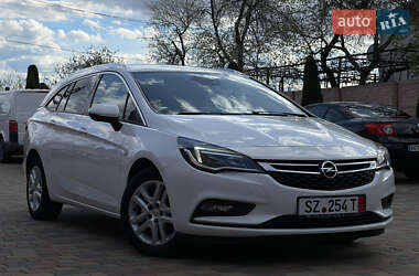 Універсал Opel Astra 2016 в Мукачевому