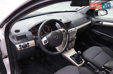 Универсал Opel Astra 2008 в 