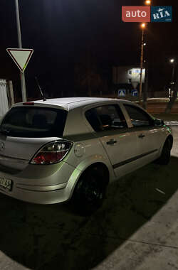 Хэтчбек Opel Astra 2008 в Чернигове