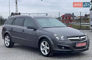 Універсал Opel Astra 2008 в Луцьку