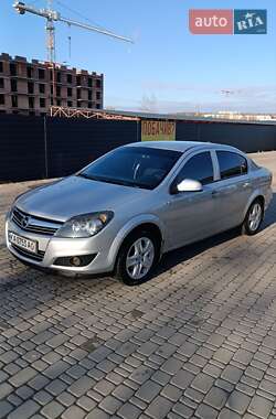 Opel Astra 2012