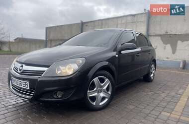 Хетчбек Opel Astra 2007 в Білогір'ї