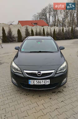 Opel Astra 2011