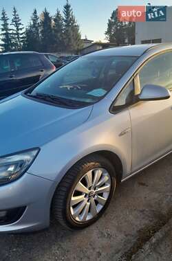 Универсал Opel Astra 2015 в 