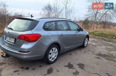 Універсал Opel Astra 2012 в 