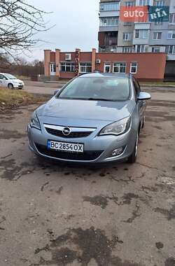 Opel Astra 2012 Opel Astra 2012