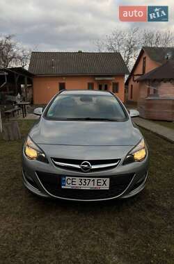 Універсал Opel Astra 2013 в Лужанах