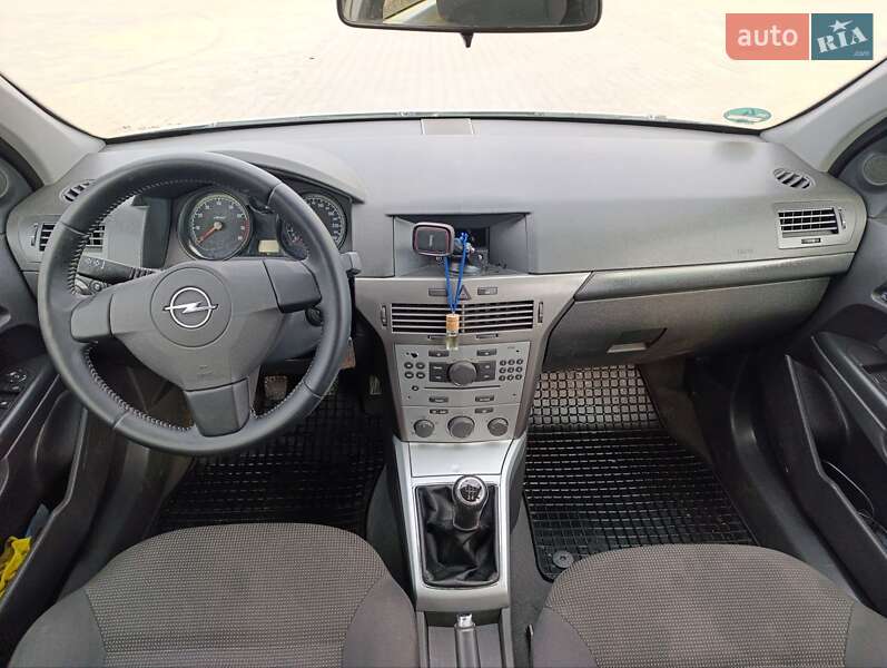 Универсал Opel Astra 2009 в Виннице