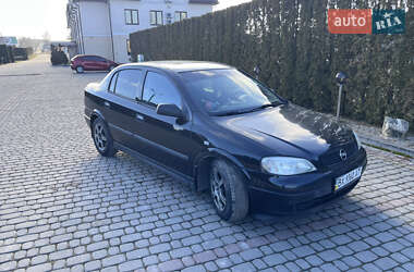 Седан Opel Astra 2008 в Дунаевцах