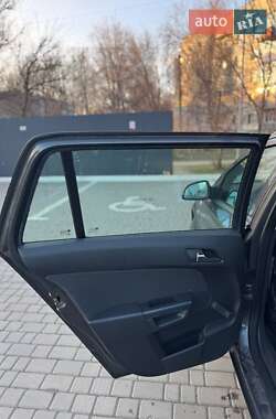 Универсал Opel Astra 2009 в 
