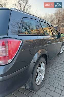 Универсал Opel Astra 2009 в 